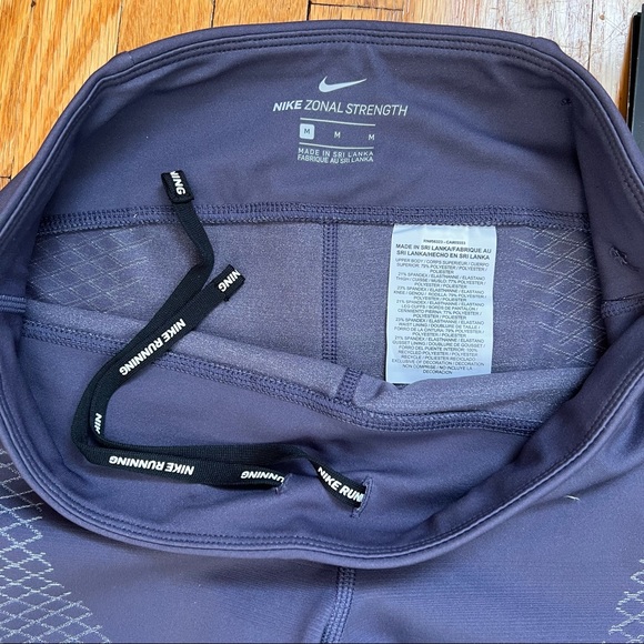 NWT Nike Zonal Strength Cropped Leggings - Picture 6 of 10